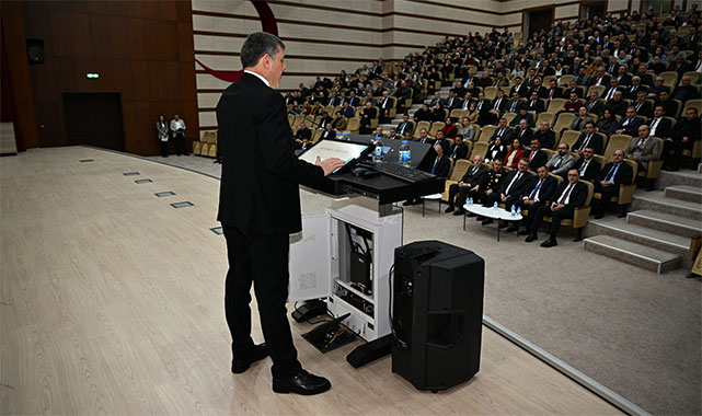 Erzurum'da protokol kuralları masaya yatırıldı;