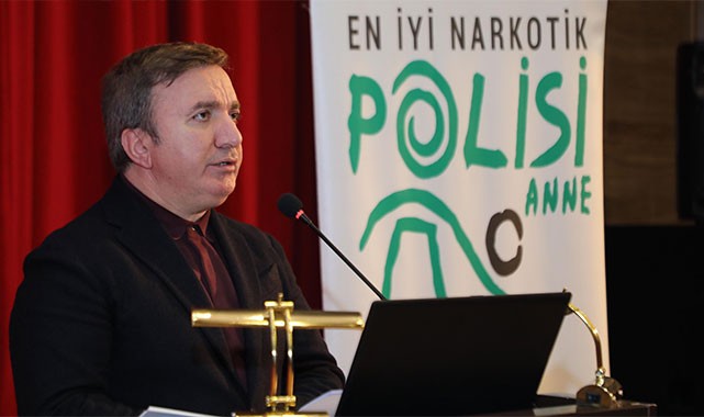 Erzincan'da madde bağımlılığına karşı anlamlı seminer: Annelerin desteği uyuşturucuya karşı en önemli silah