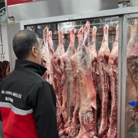 Batman'da 2 ton kaçak kesim et imha edildi