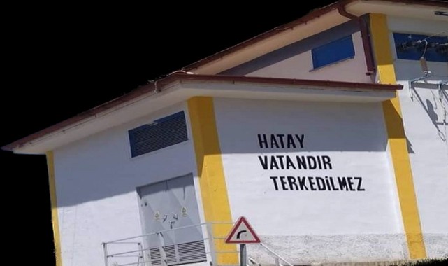 Memleketinde depremin yaralarını sardı