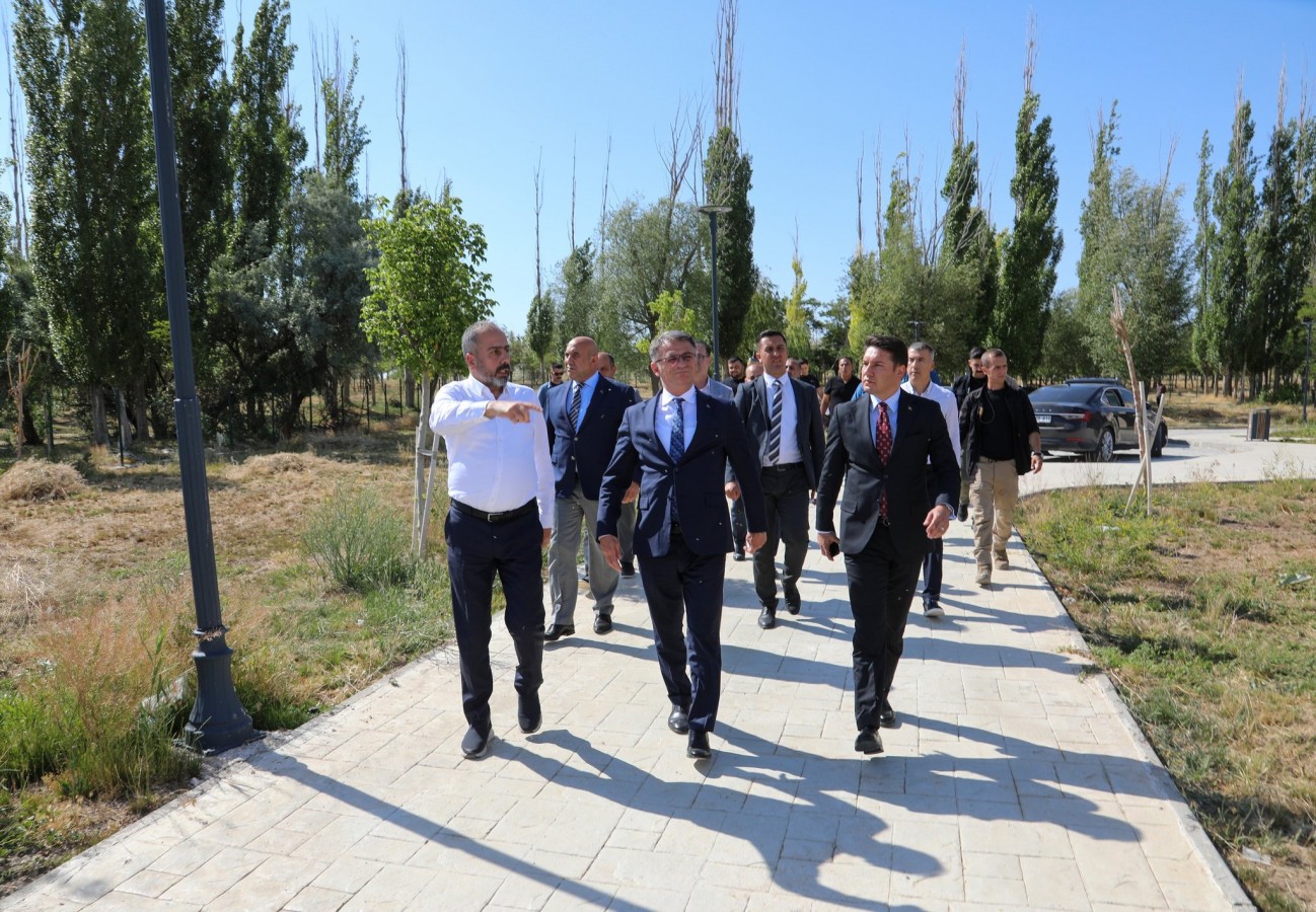 Validen, Van'ın gençlerine müjde;