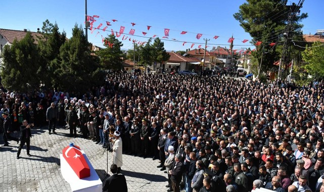 Isparta şehidini son yolculuğuna uğurladı