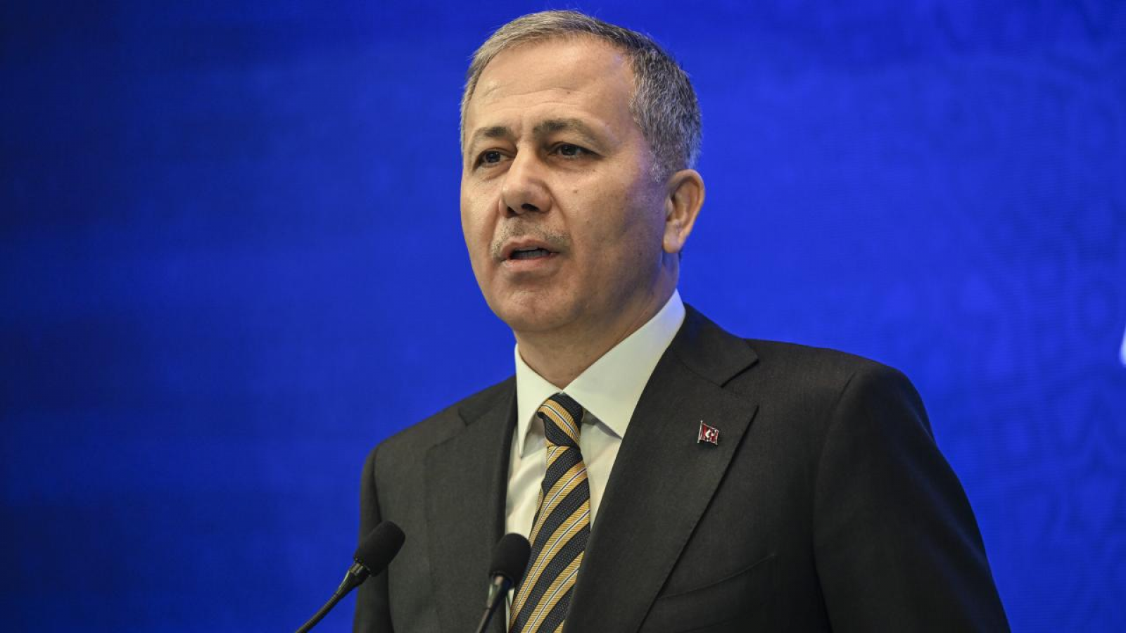 İçişleri Bakanı Ali Yerlikaya Duyurdu, ''Yeni Trafik Yasasıyla Makas Atanlara Ağır Yaptırımlar Geliyor'';
