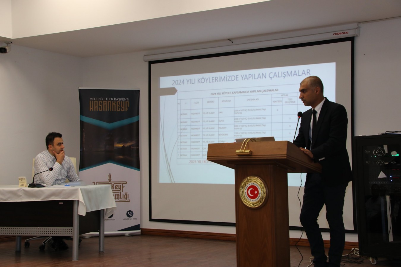 Kaymakam, köylere yapılan hizmetleri tek tek anlattı;