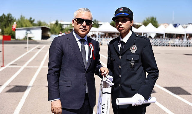 Sivas'ta 248 polis adayı mezun oldu: ''Adınızı geleceğe altın harflerle kazıyacak birer kahraman olmak için buradasınız'';