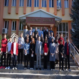 Kaymakam Karadağ'dan, öğrencilere altın nasihat