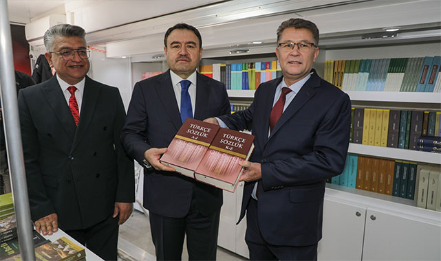 Kütahya'da eski Türkçe'nin önemi masaya yatırıldı;