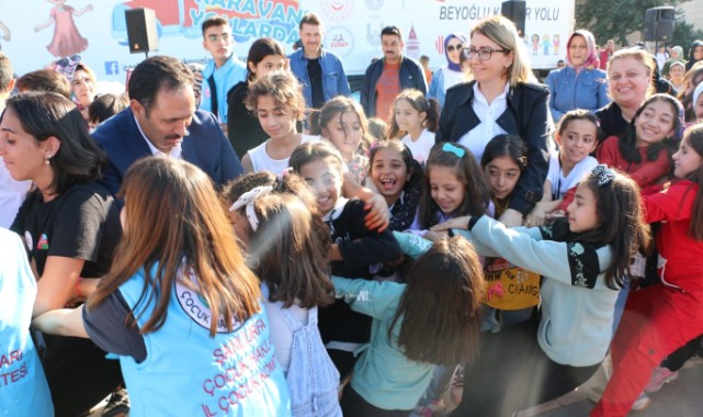 Çocuklar ‘Oyun Karavanı’ ile eğlenceli vakit geçirdi