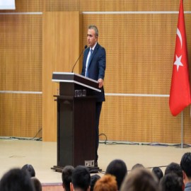 “İmam hatipli öğrenciler, topluma örnek olmalı”