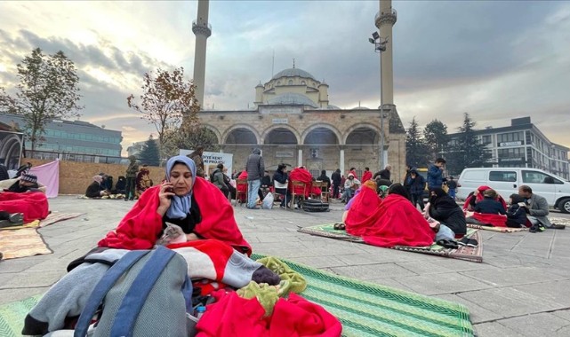 Düzce'de 5,9'luk deprem: Biri ağır 46 yaralı