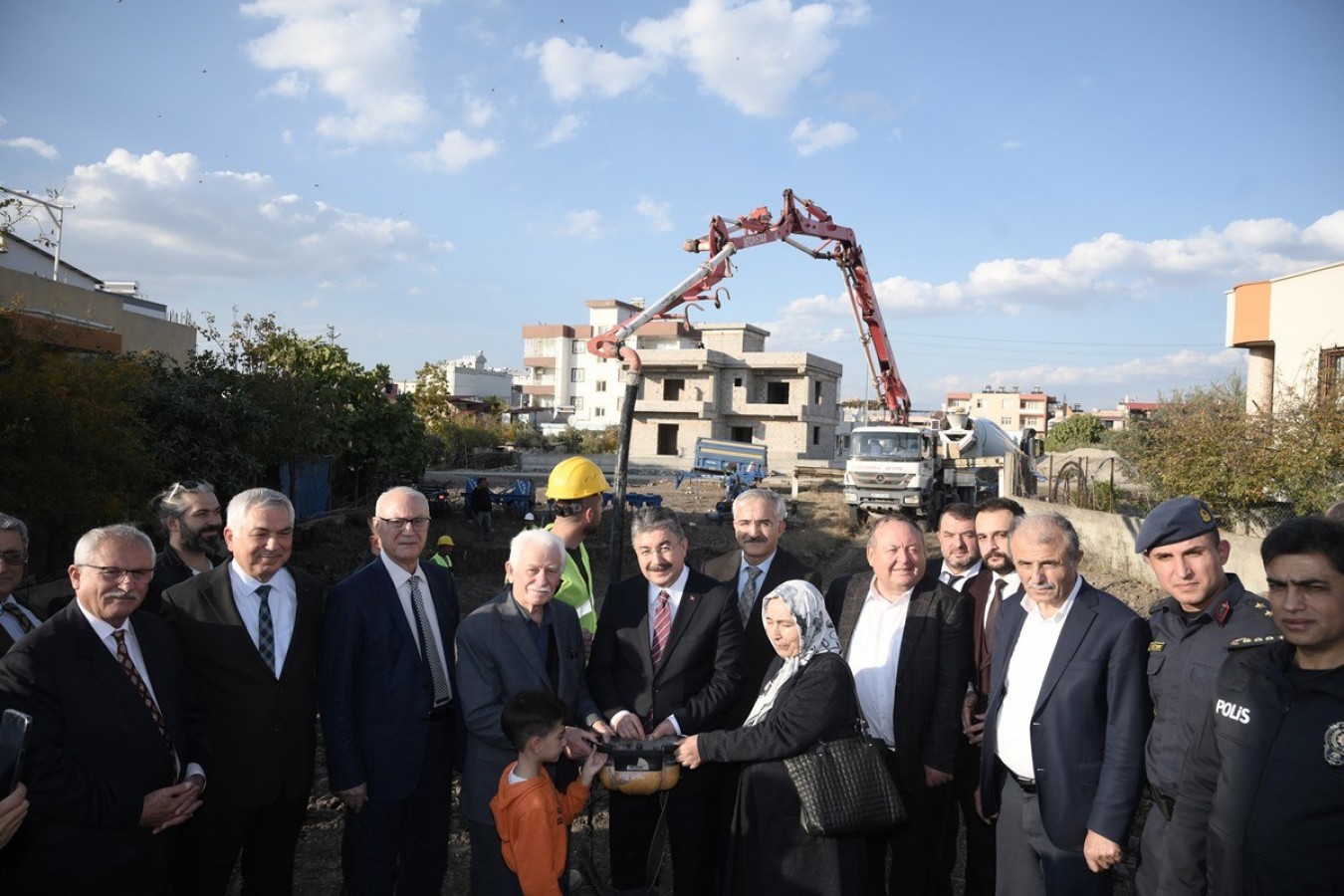 Aşık Feymani Kültür Evi’nin temelini attı