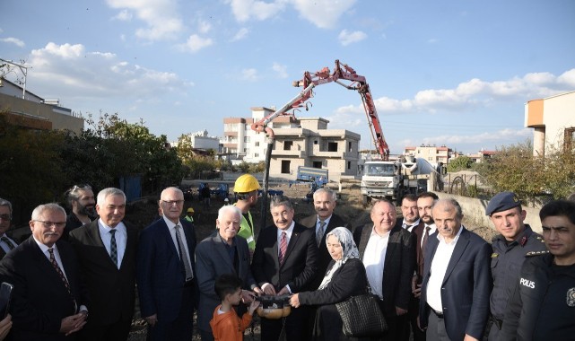 Aşık Feymani Kültür Evi’nin temelini attı