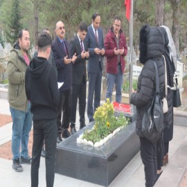 Şehit öğretmenin Öğretmenler Günü’nü kutladılar