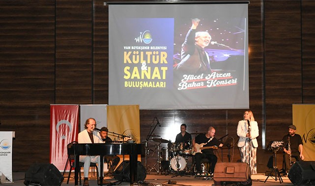 ''Müziğe, sanata ve kültüre milletin temsilcisi olarak destek veriyoruz''