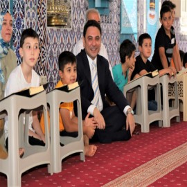 "Makamlar gelip geçicidir; kalıcı olan, ardında bırakılan güzel izlerdir"