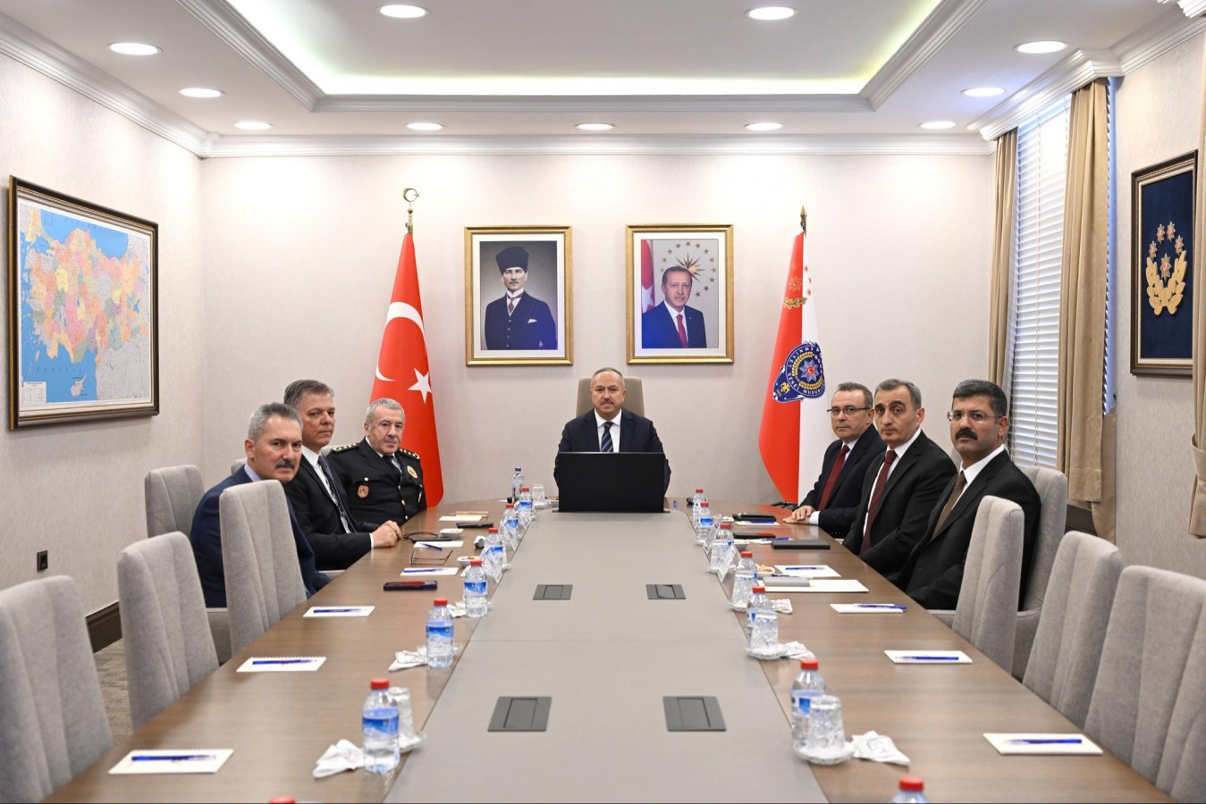Ali Fidan, yeni yardımcılarıyla ilk toplantısını gerçekleştirdi