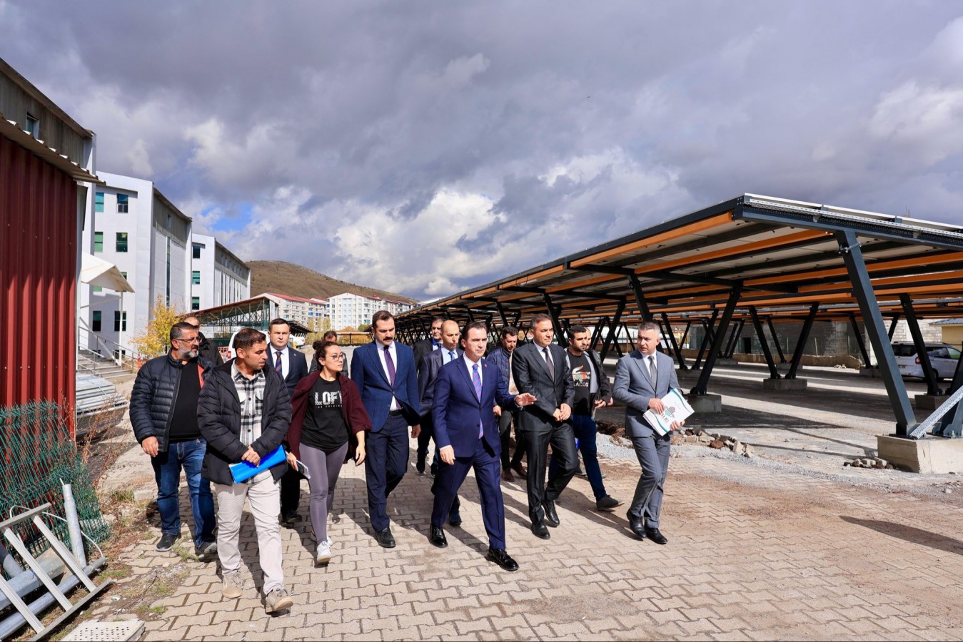 Bitlis'te kamu binaları hem güvenli hem verimli olacak;