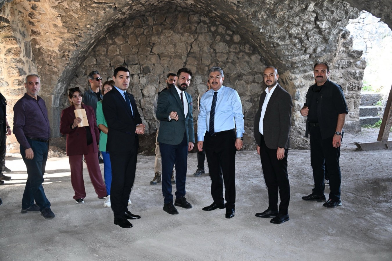 Toprakkale, yenilenen yüzüyle eski ihtişamına yeniden kavuşacak;
