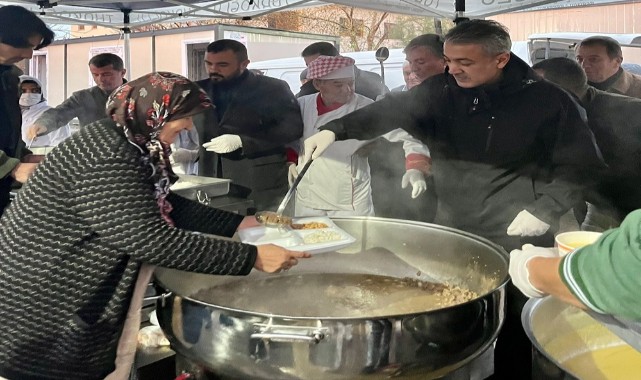 Depremzedeleri iftarda yalnız bırakmadı