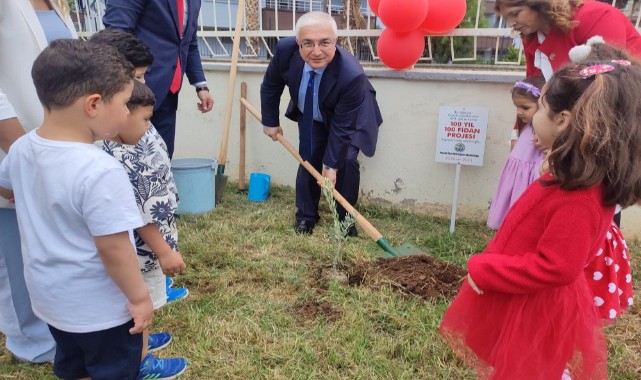 100. yıl anısına 100 zeytin fidanı