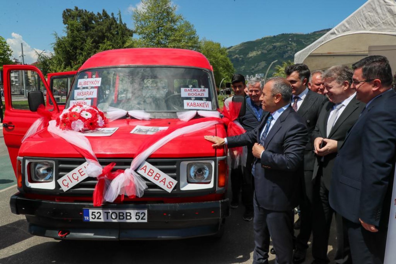 Çiçek Abbas’lı mesleki eğitim fuarına yoğun ilgi;