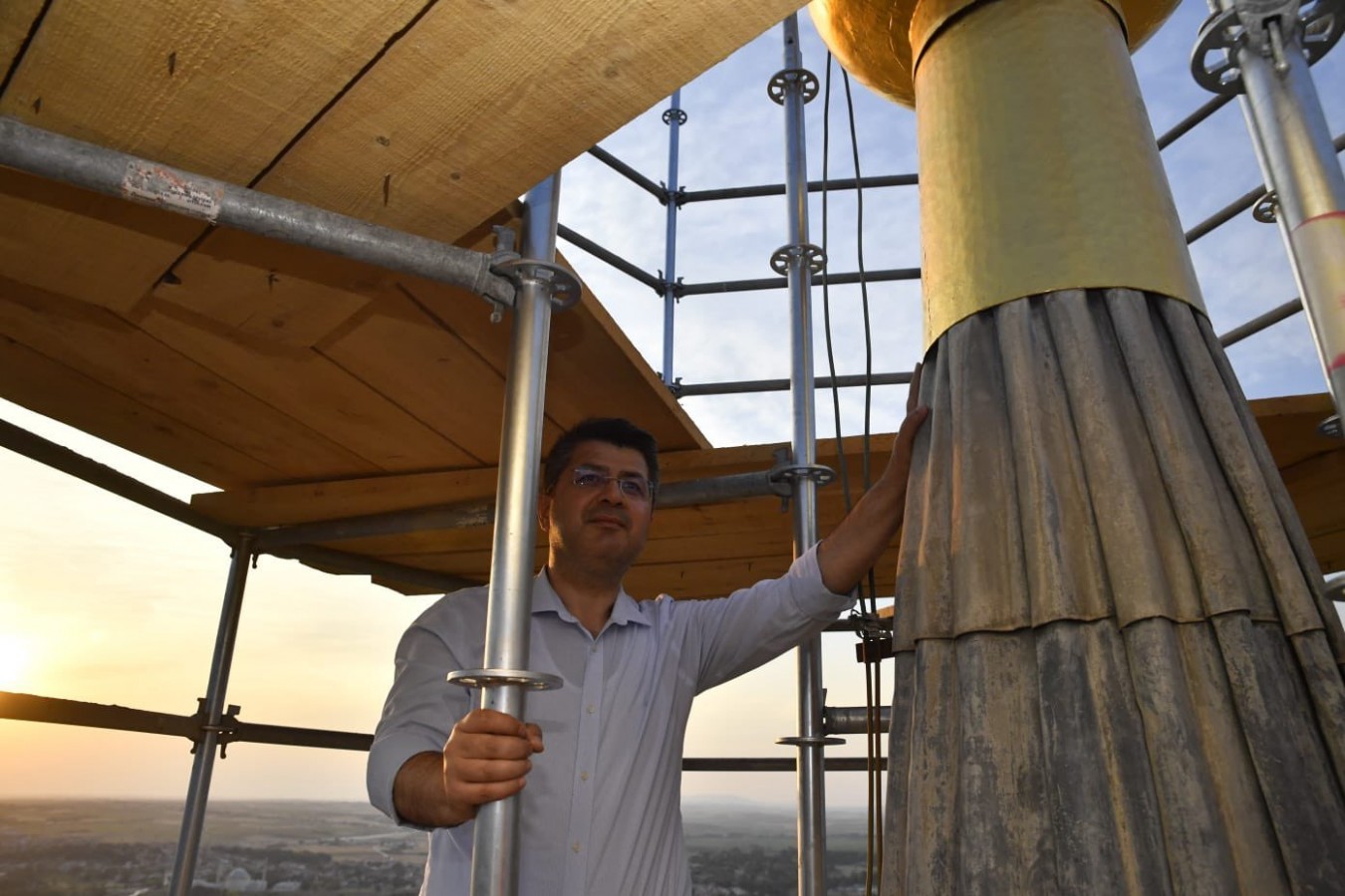 Selimiye’nin minarelerine çıkıp restorasyonu inceledi