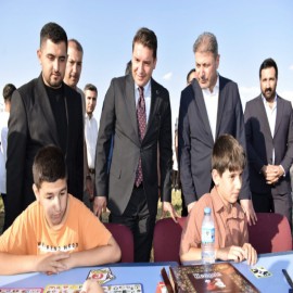 Kaymakam Musa Göktaş Tuşba Gençlik ve Spor Festivali’nin açılışına katıldı