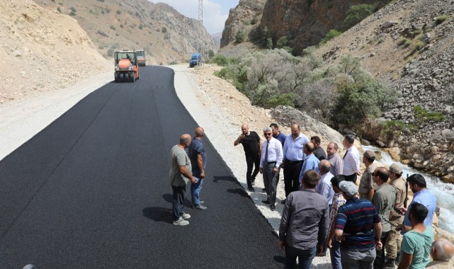 Şehitler Köyü Başbağlar, yeni yoluna kavuşuyor