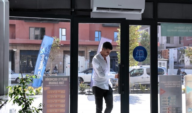 “Hatay’da açılan kepenkler yeniden başlayan hayatın sesi oluyor”