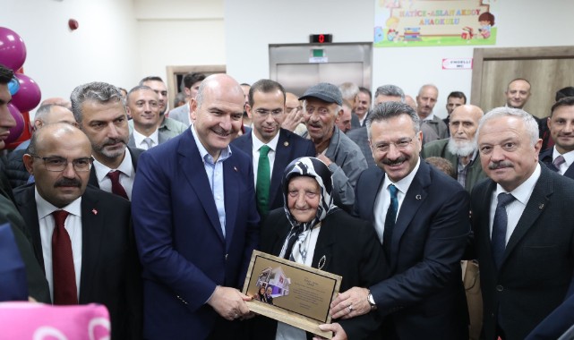 Vali Aksoy, anne ve babası adına memleketine anaokulu yaptırdı