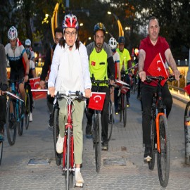 Yalovalılarla pedal çevirdi