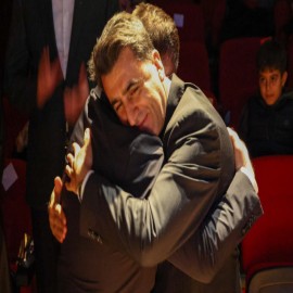 Vali Aygöl'ü hem şaşırtan hem duygulandıran sürpriz