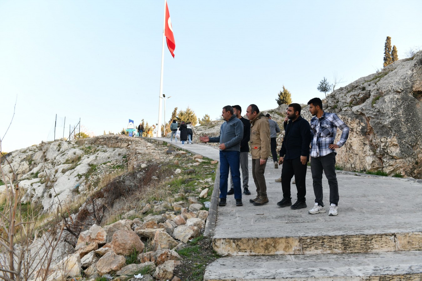 Vali Şıldak, tarihi noktalardaki çalışmaları denetledi;