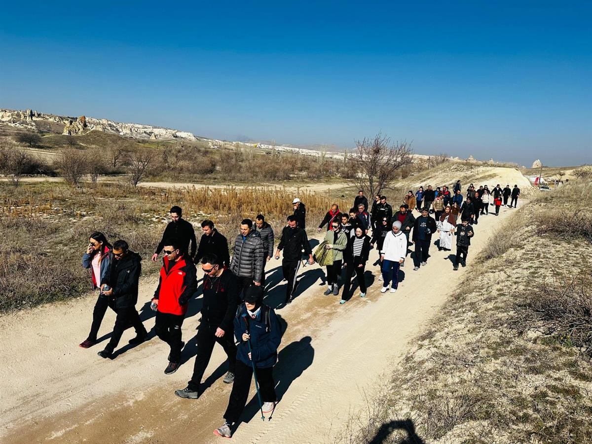 Sağlık için Güllüdere Vadisi'ne yürüdüler;