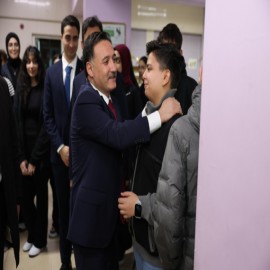 "Gençlerimiz, çalışkanlığıyla yarınlarımızın teminatı"