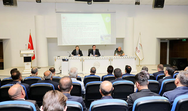 ''Her canlının yaşam hakkına saygı duymalı, sorunları birlikte çözmeliyiz'';