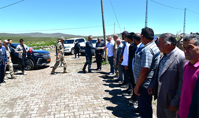 Vali Çiçek, küs aileleri barıştırdı: İki ailemiz, kardeşlik hukukunu yeşertmek adına irade gösterdi;