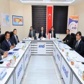 Bitlis'te sığınak hazırlığı başladı