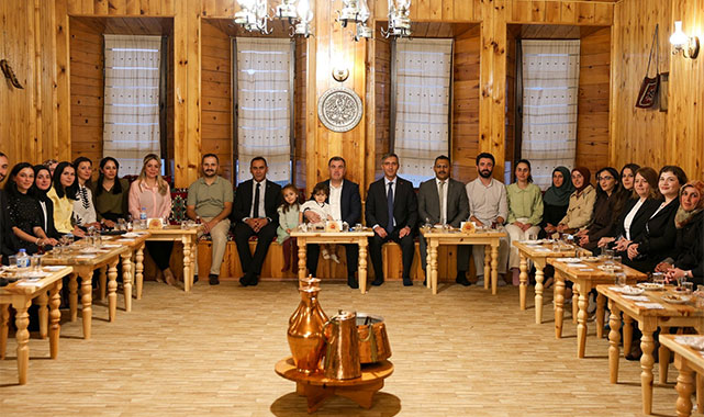 Vali Eldivan, şehre yeni gelen öğretmenlerle tanıştı;