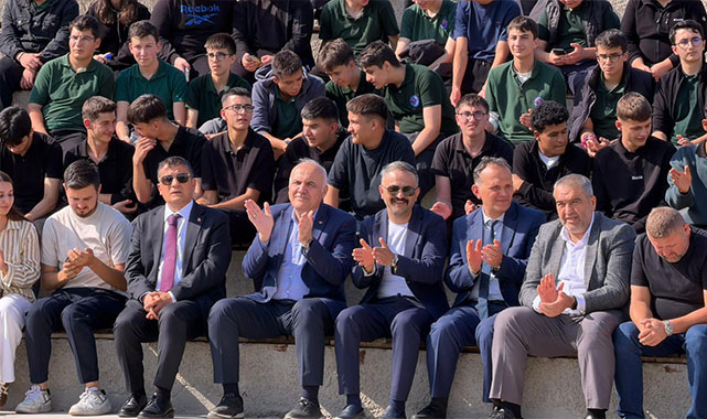 “Bozkırın Tezenesi” Neşet Ertaş Kızılcahamam'da yad edildi;