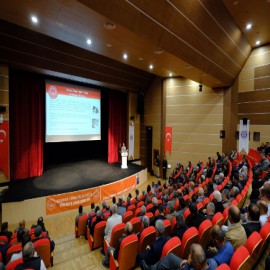 Vali Bilgihan'dan, muhtarlara övgü dolu sözler