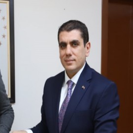 Birecik’le Acıpayam kaymakamları yer değiştirdi