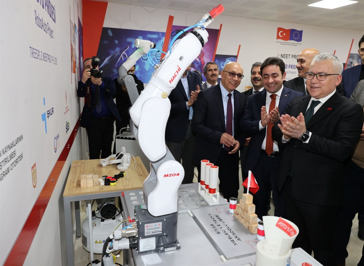 328 bin Euro’luk Roboto Projesi;