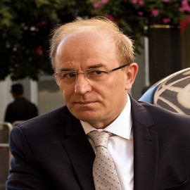 Türk İdareciler Derneği'nde bayrak değişimi