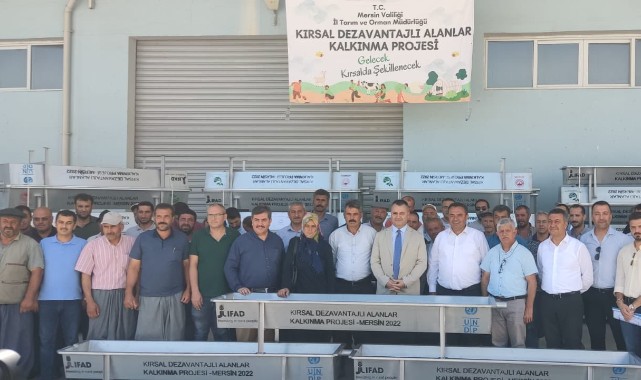 Tarsus'ta hayvan yetiştiricilerine yüzde 100 hibeli sıvat dağıtıldı