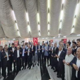 Derik'te husumetli aileler el sıkıştı