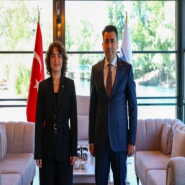Tunceli'nin ilk kadın vali yardımcısı göreve başladı!