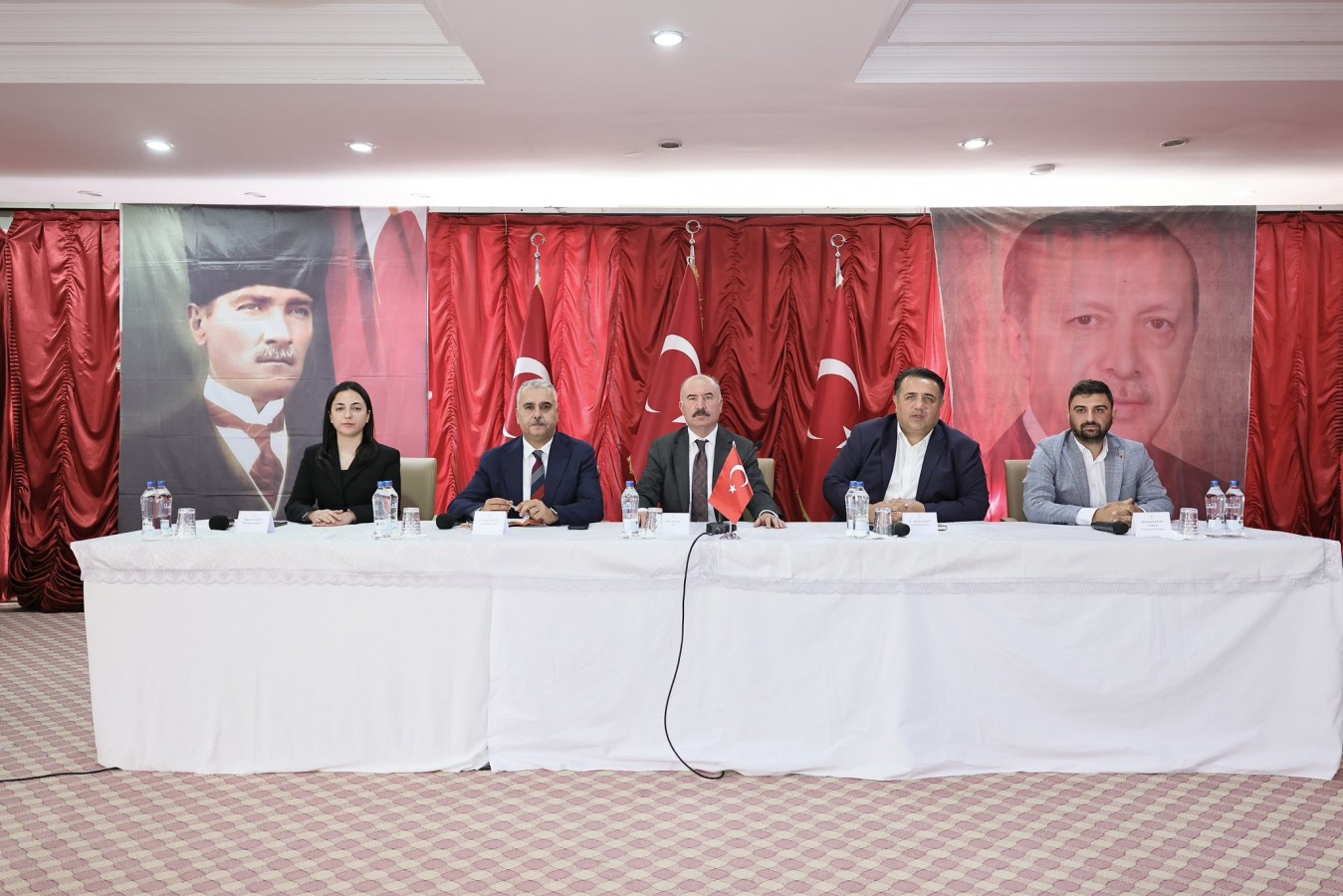 "Köy ve mahallelerimiz için en iyisini yapmaya gayret ediyoruz";