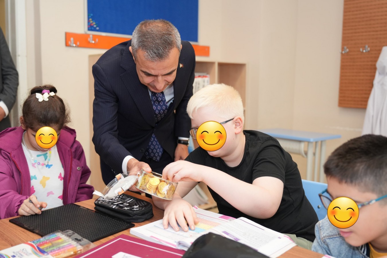 "Her çocuğumuzun güvenle ve sevgiyle büyüdüğü bir Beyoğlu için çalışıyoruz";