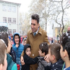 "Çok çalışıyor musunuz, Valilik zor mu, Maaşınız ne kadar?"